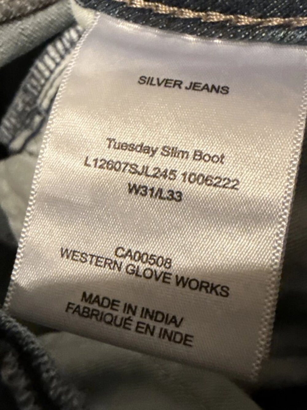 Silver Jeans Women’s 31X33 Tuesday Slim Boot Bootcut Jeans Distressed - Picture 6 of 6
